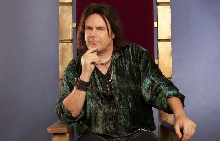 Doogie White „ukradl“ Hammerfall a Whitesnake muzikanty na svůj debut